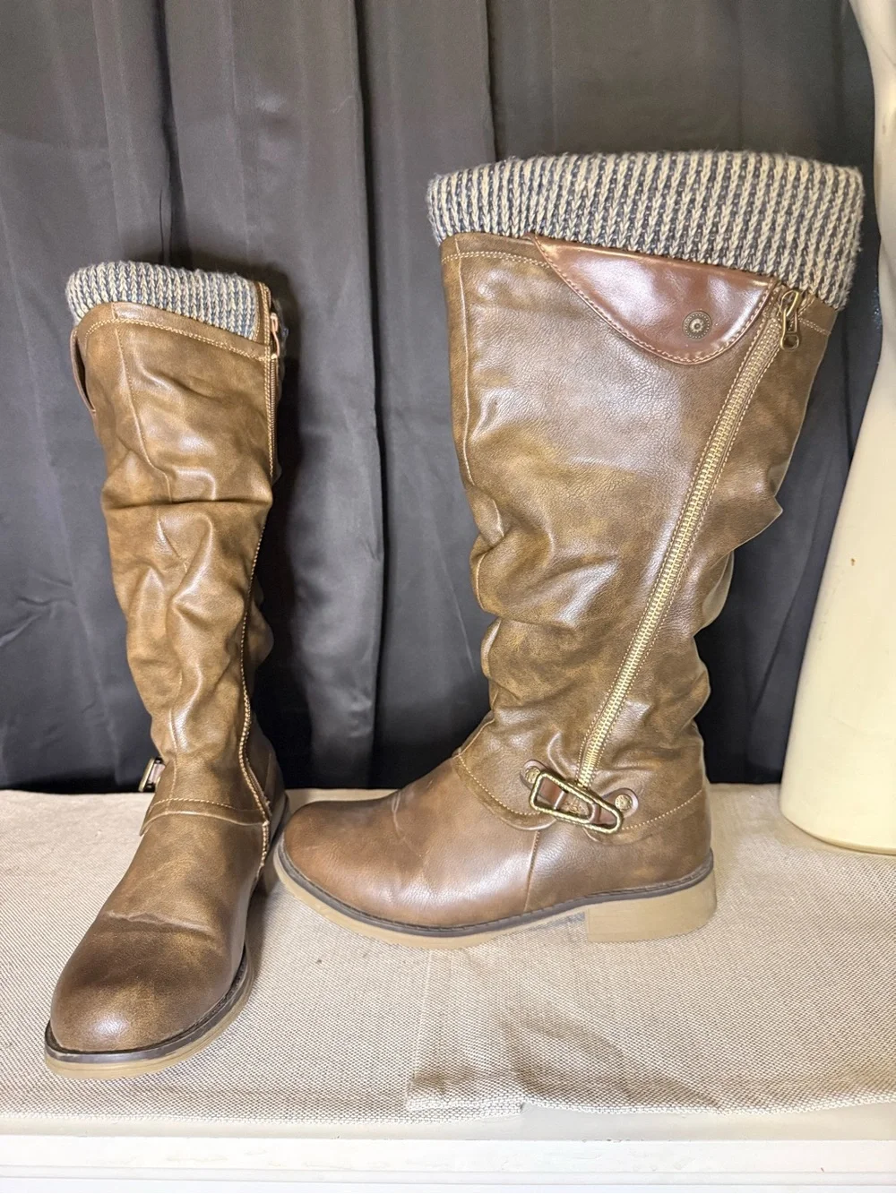 Women’s Knee-High Slouchy Brown Boots with Knit Cuff Size 8